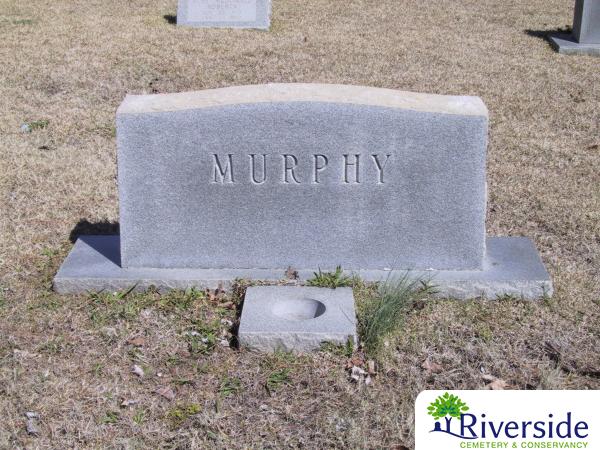 Family Monument Photo