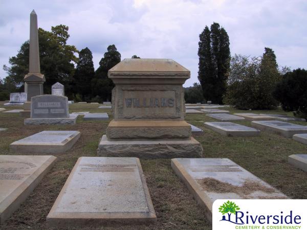 Family Monument Photo