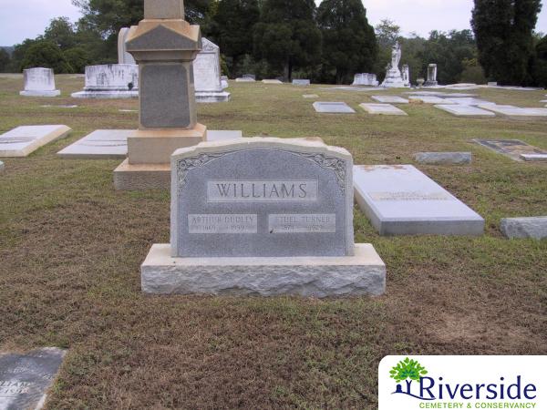 Family Monument Photo
