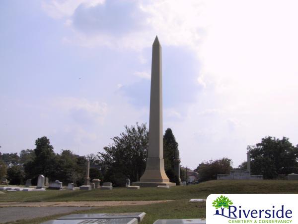 Family Monument Photo