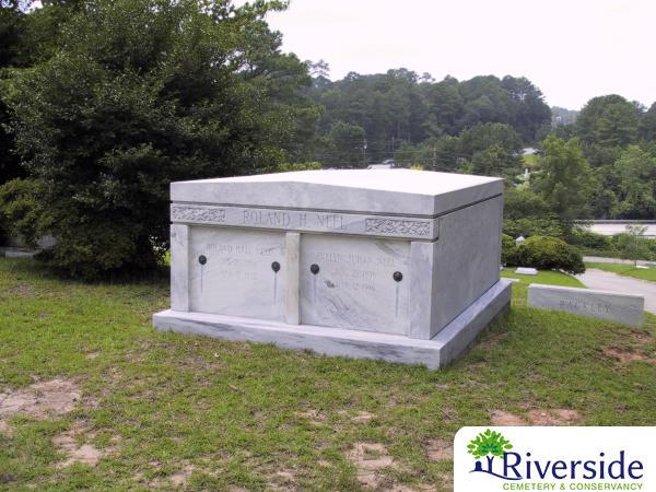 Family Monument Photo