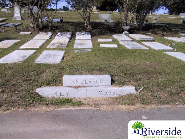 Family Monument Photo
