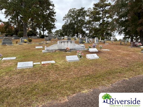 Family Monument Photo
