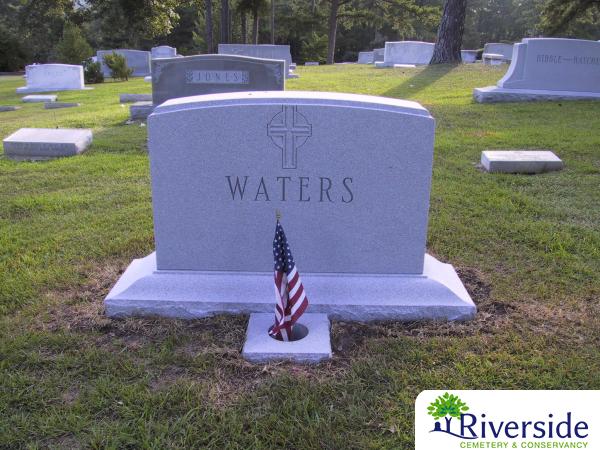 Family Monument Photo