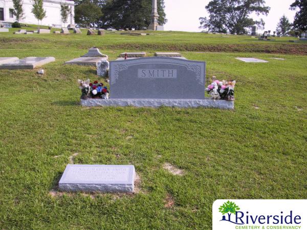 Family Monument Photo