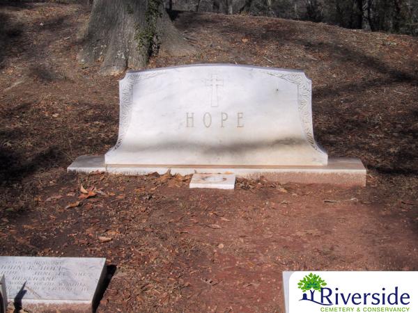 Family Monument Photo