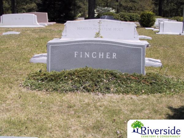 Family Monument Photo