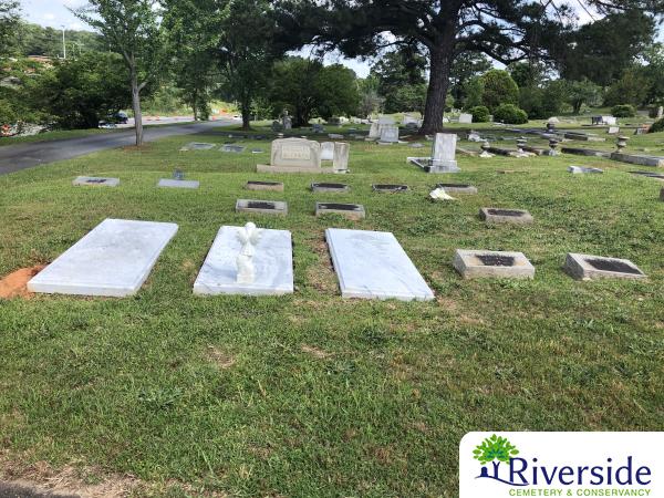Family Monument Photo
