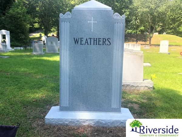 Family Monument Photo