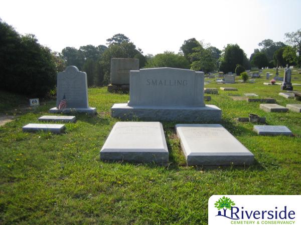 Family Monument Photo