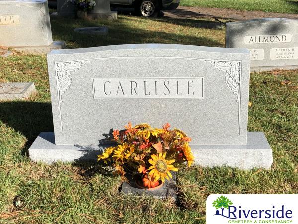 Family Monument Photo
