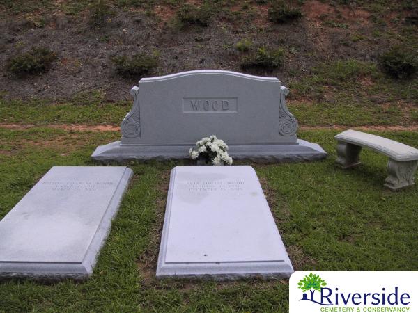 Family Monument Photo