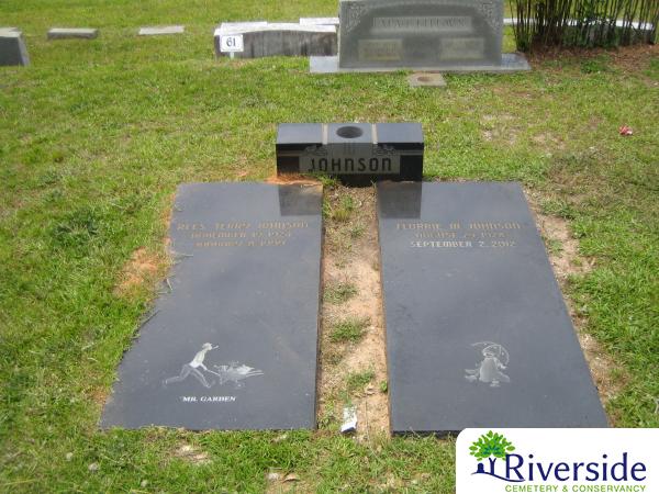 Family Monument Photo