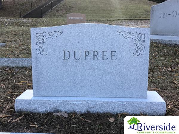 Family Monument Photo