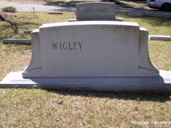 Family Monument Photo