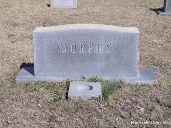 Family Monument Photo
