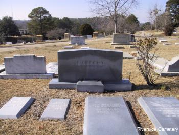 Family Monument Photo