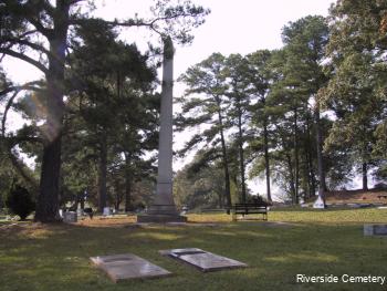 Family Monument Photo