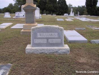 Family Monument Photo