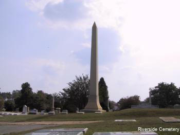 Family Monument Photo