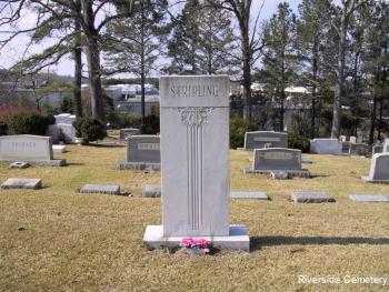Family Monument Photo