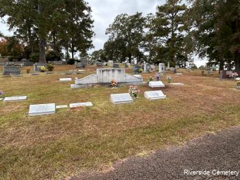Family Monument Photo