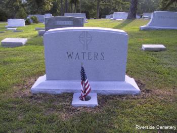 Family Monument Photo
