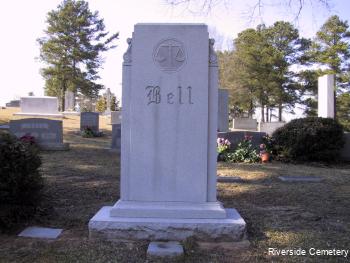 Family Monument Photo