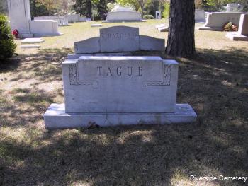 Family Monument Photo