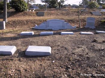Family Monument Photo