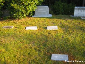 Family Monument Photo
