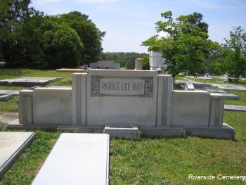 Family Monument Photo