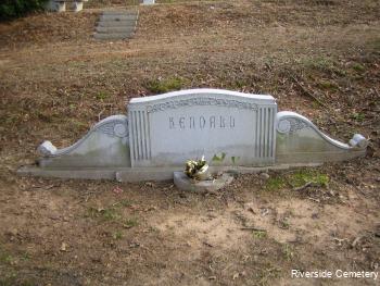 Family Monument Photo