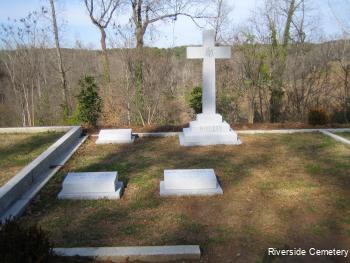 Family Monument Photo