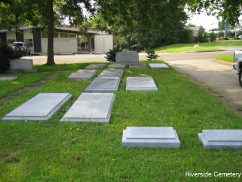 Family Monument Photo